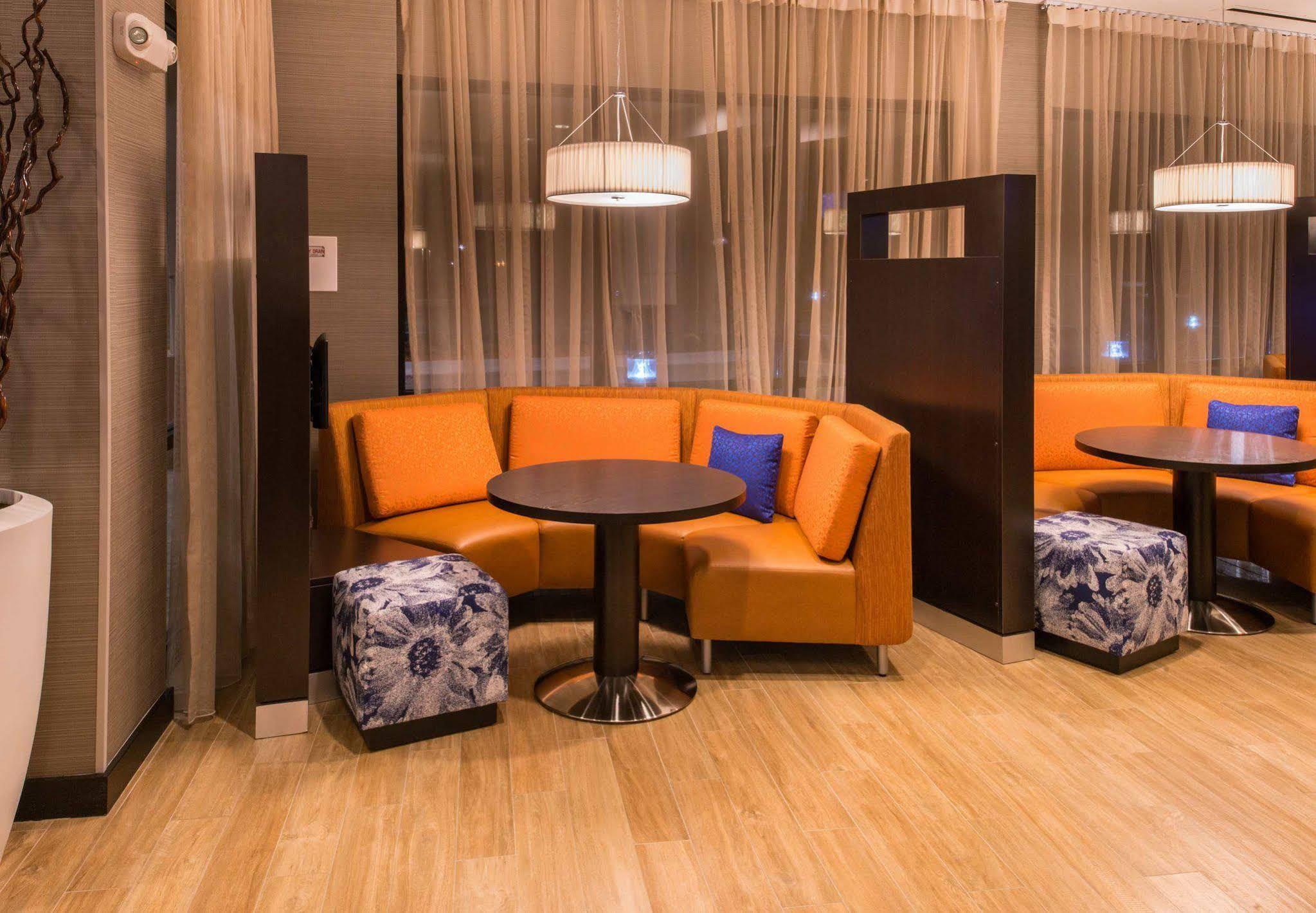 Courtyard By Marriott Jacksonville Eksteriør bilde