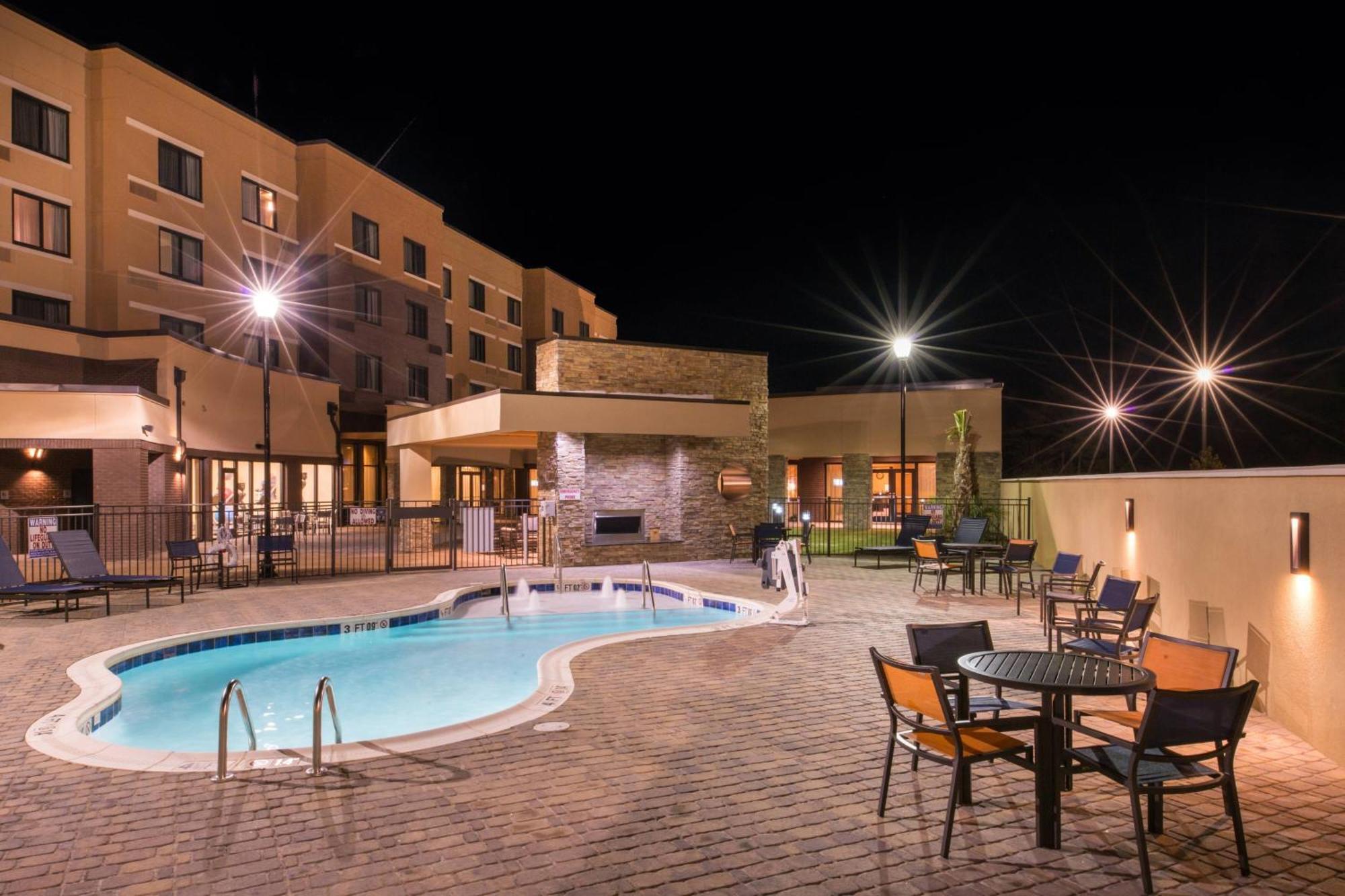 Courtyard By Marriott Jacksonville Eksteriør bilde