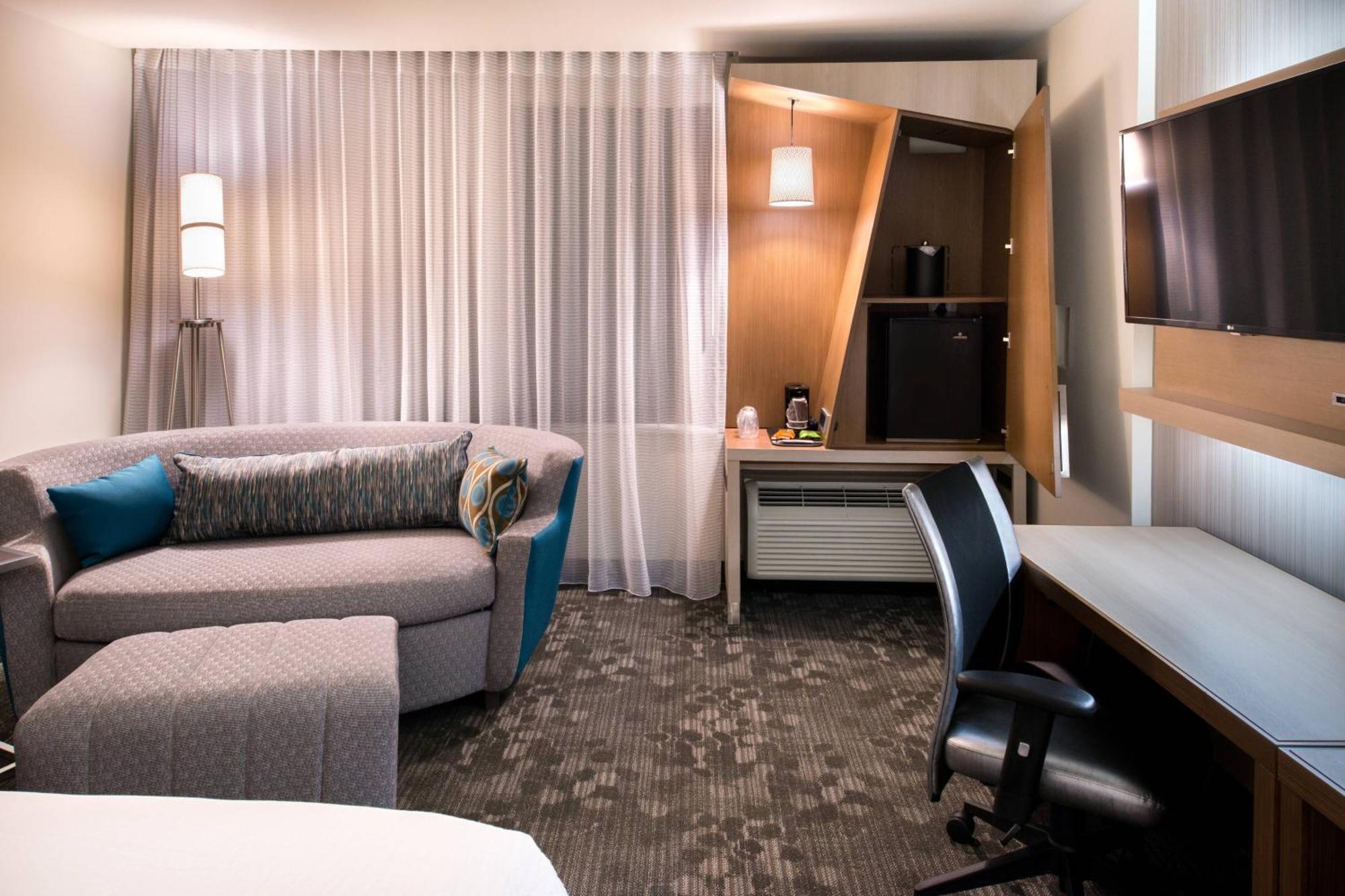 Courtyard By Marriott Jacksonville Eksteriør bilde